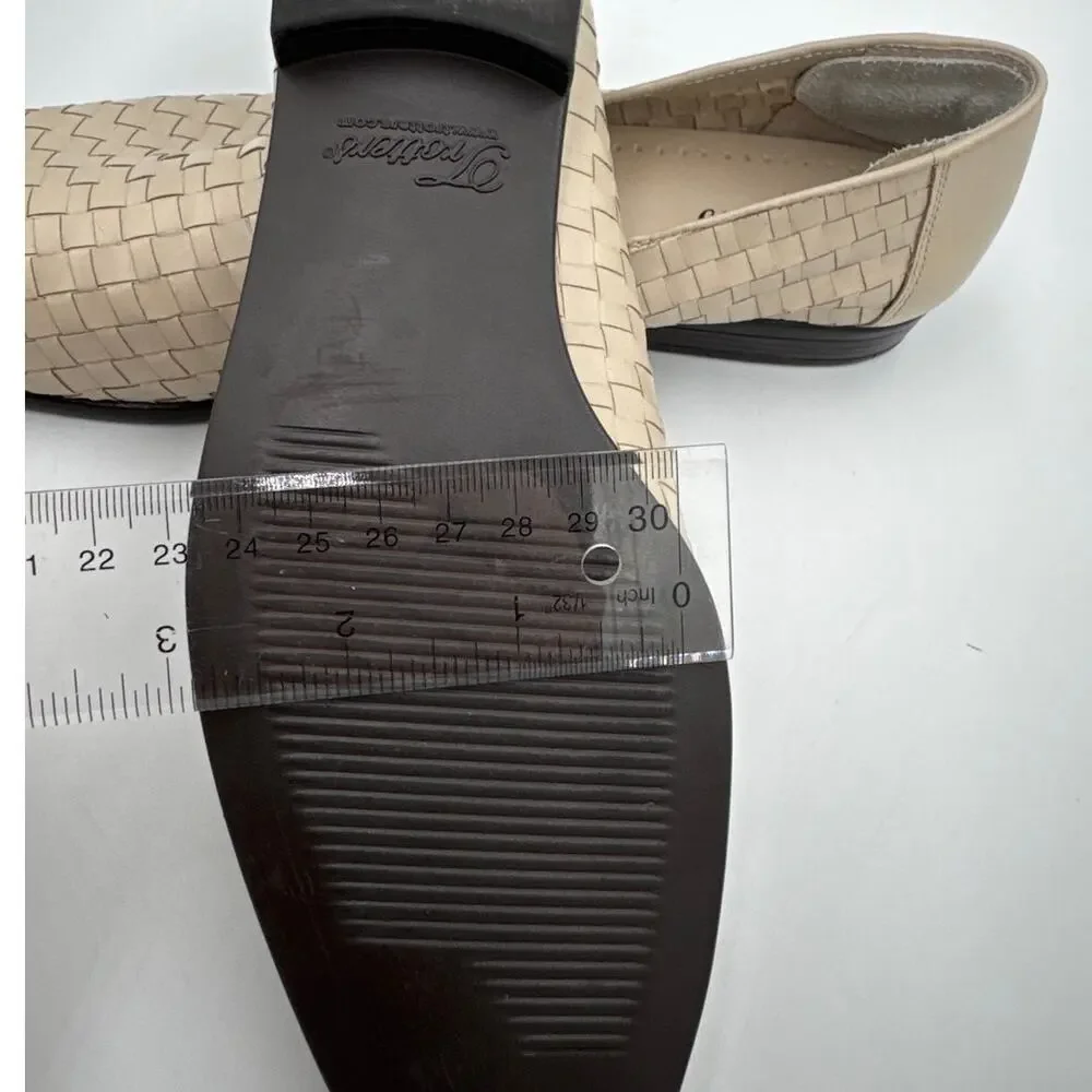 Trotters Liz Women's Size 7.5 NARROW Beige Basketweave Leather Comfort Shoe NOTE